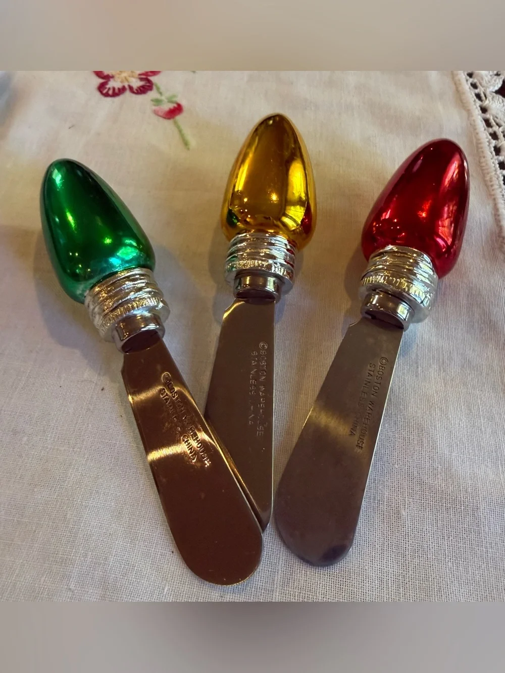 Christmas Light Bulb Cheese Spreaders Set of 3 Stainless Steel -Sur La Table